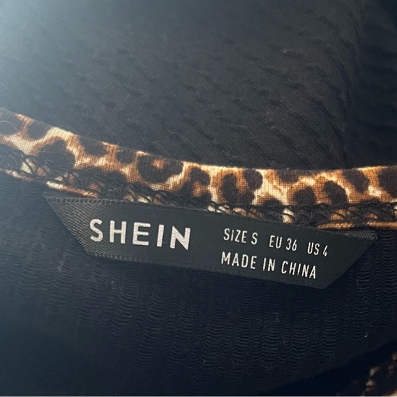 Hi, selling this beautiful long sleeve top for women/teens in size S. - Picture 8 of 10